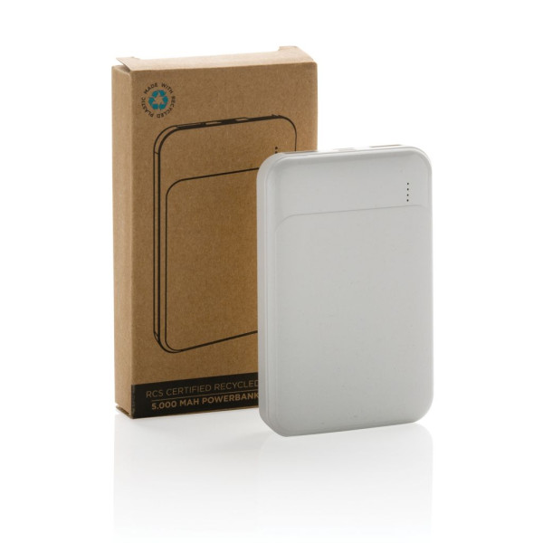 Powerbank 5000 mAh en plastique recyclé RCS avec câble de chargement en TPE recyclé