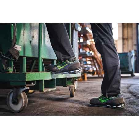 Chaussures de sécurité Point Personnalisable | BCM Goodies - 1