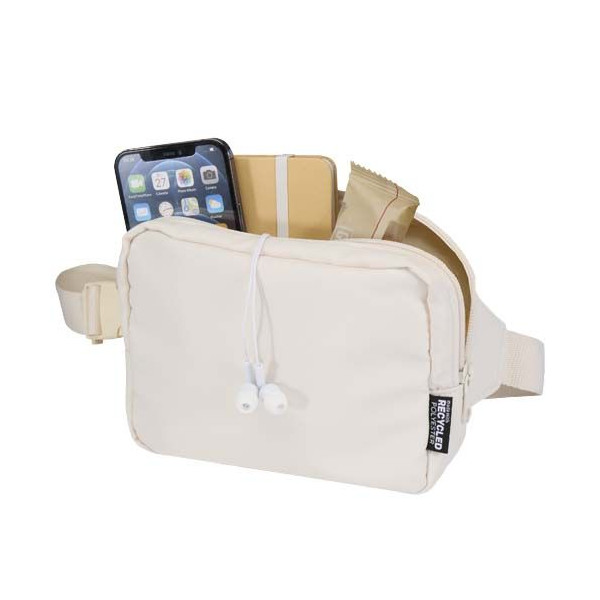 Sac bandoulière de voyage Trip Aware™ recyclé - Polyester sergé 290D - RPET 210D/PU - Sangle réglable - Code QR - Capacité 1 lit