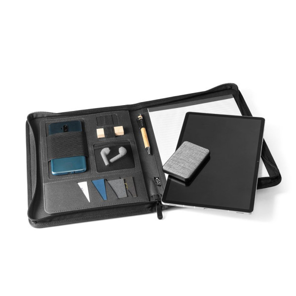 Porte documents écologique en polyester recyclé pour acheteurs et services RH - BCM Goodies