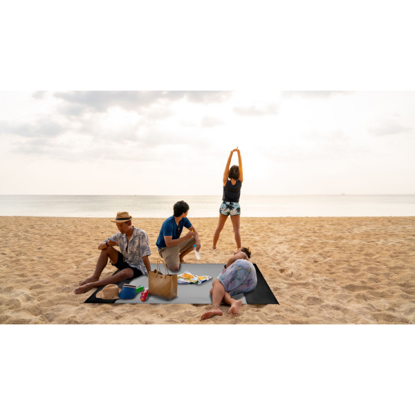 Tapis de plage personnalisable en polyester 210T 200x210 cm avec crochets et pochette à cordon - BCM Goodies