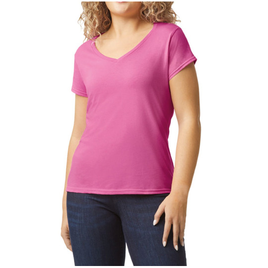 T-shirt femme col V Softstyle personnalisable pour communication d'entreprise – BCM Goodies