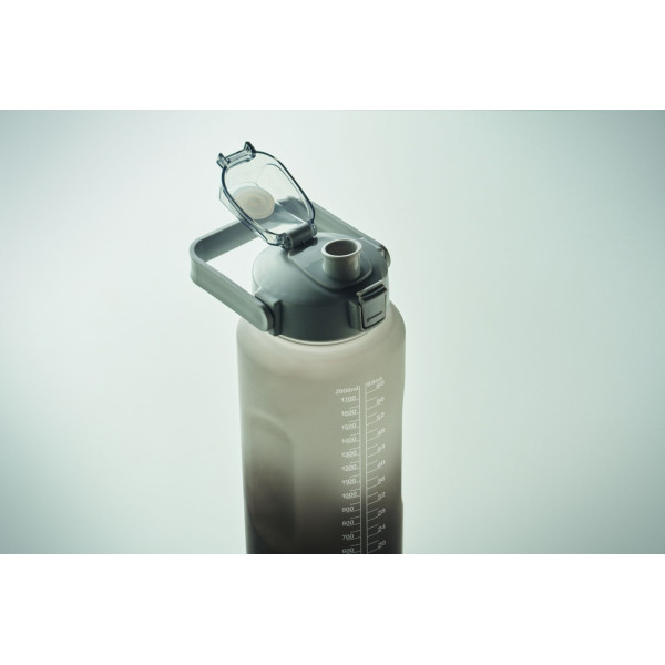 Bouteille d'eau en RPET personnalisable avec couvercle à ouverture d'une seule main - BCM Goodies