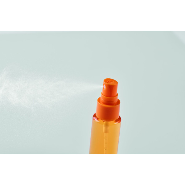 Brume corporelle en flacon PET de 30 ml avec pompe et couvercle en PP - Parfum prune et cassis - Idéal pour la personnalisation 