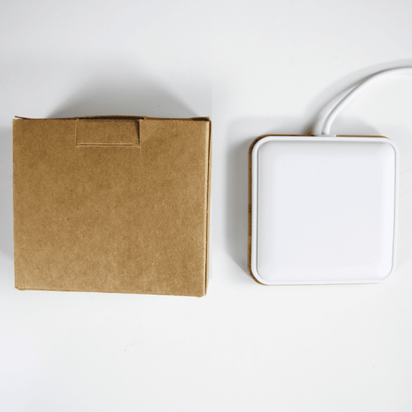 Chargeur sans fil magnétique personnalisable en bambou - Goodie d’entreprise écologique BCM Goodies