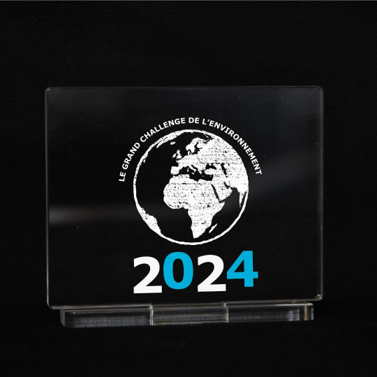 Trophée personnalisable RECTANGLE en plexiglas – Fabrication française, impression à Paris, certifié Origine France Garantie
