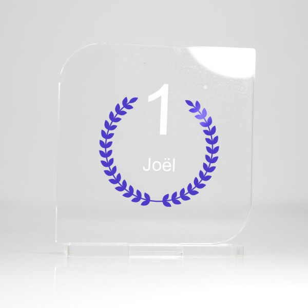 Trophée en plexiglas carré personnalisé – Fabrication française – BCM Goodies