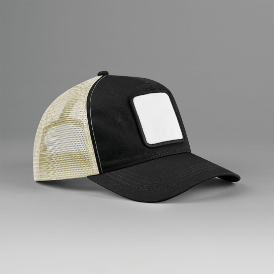 Casquette trucker 5 panneaux avec patch carré - Casquette en coton et polyester recyclé - BCM Goodies