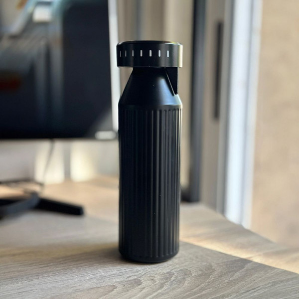 Bouteille personnalisable Timeos 690 ml avec LED – Acier inoxydable recyclé pour communication d’entreprise