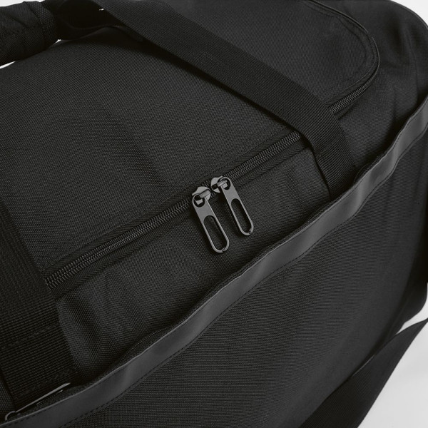 Sac de sport São Paulo L Gym Bag 50L imperméable en rPET recyclé avec poches latérales – BCM Goodies
