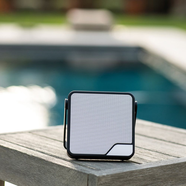 Dipster Speaker personnalisable – Objet publicitaire pour entreprises et événements professionnels | BCM Goodies