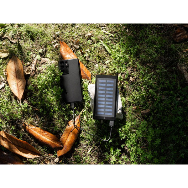 Batterie nomade CLERK 8 000 mAh avec panneau solaire en aluminium recyclé - BCM Goodies