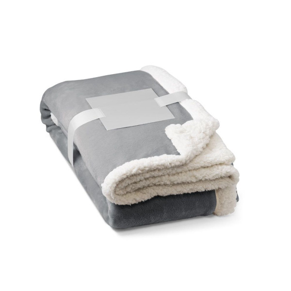 Couverture polaire réversible HEIDEN (190 g/m²) avec ruban de satin et carte personnalisée - BCM Goodies
