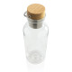 La bouteille 680ml en rPET GRS avec couvercle en bambou, un produit écologique et pratique pour vos déplacements quotidiens.

Me