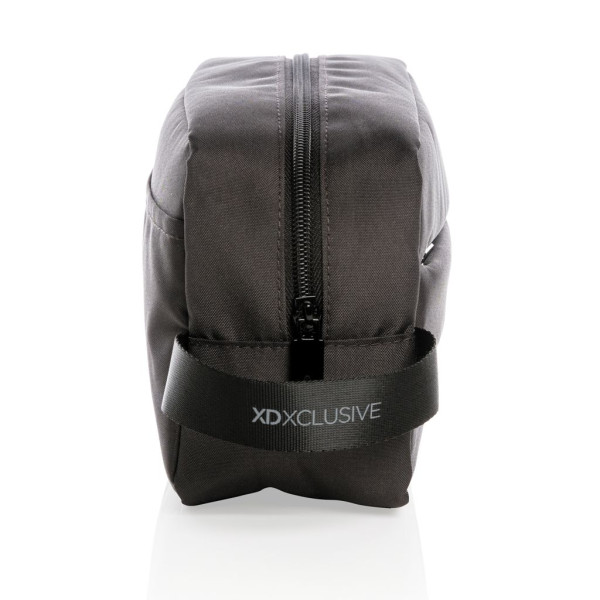 Trousse de toilette Impact en rPET AWARE™ pour un voyage responsable et pratique - BCM Goodies