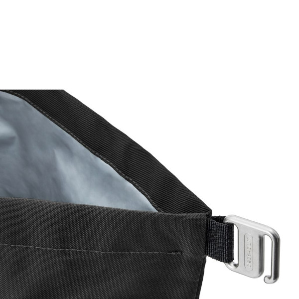 Sac-repas isotherme de 6,7 litres Black+Blum en PET recyclé - BCM Goodies