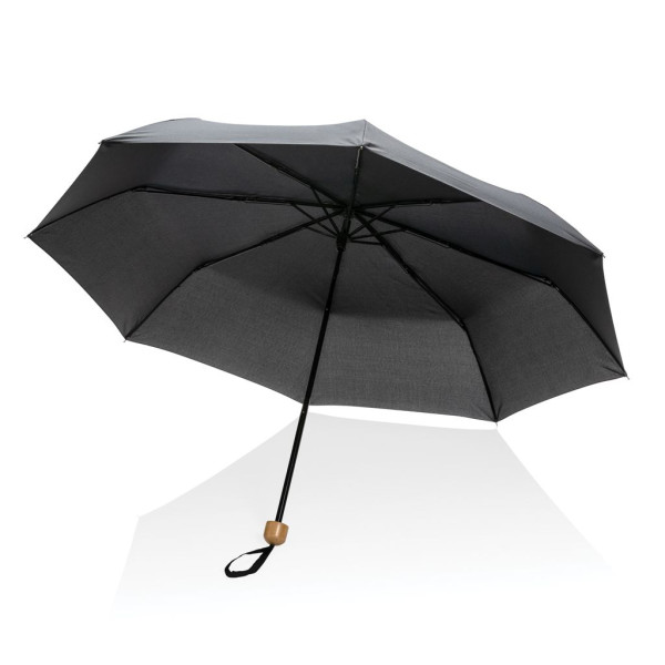 Mini parapluie 20.5 rPET 190T poignée bambou Impact AWARE™ - Parapluie durable et solidaire | BCM Goodies
